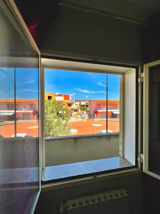 Apartment Ad *